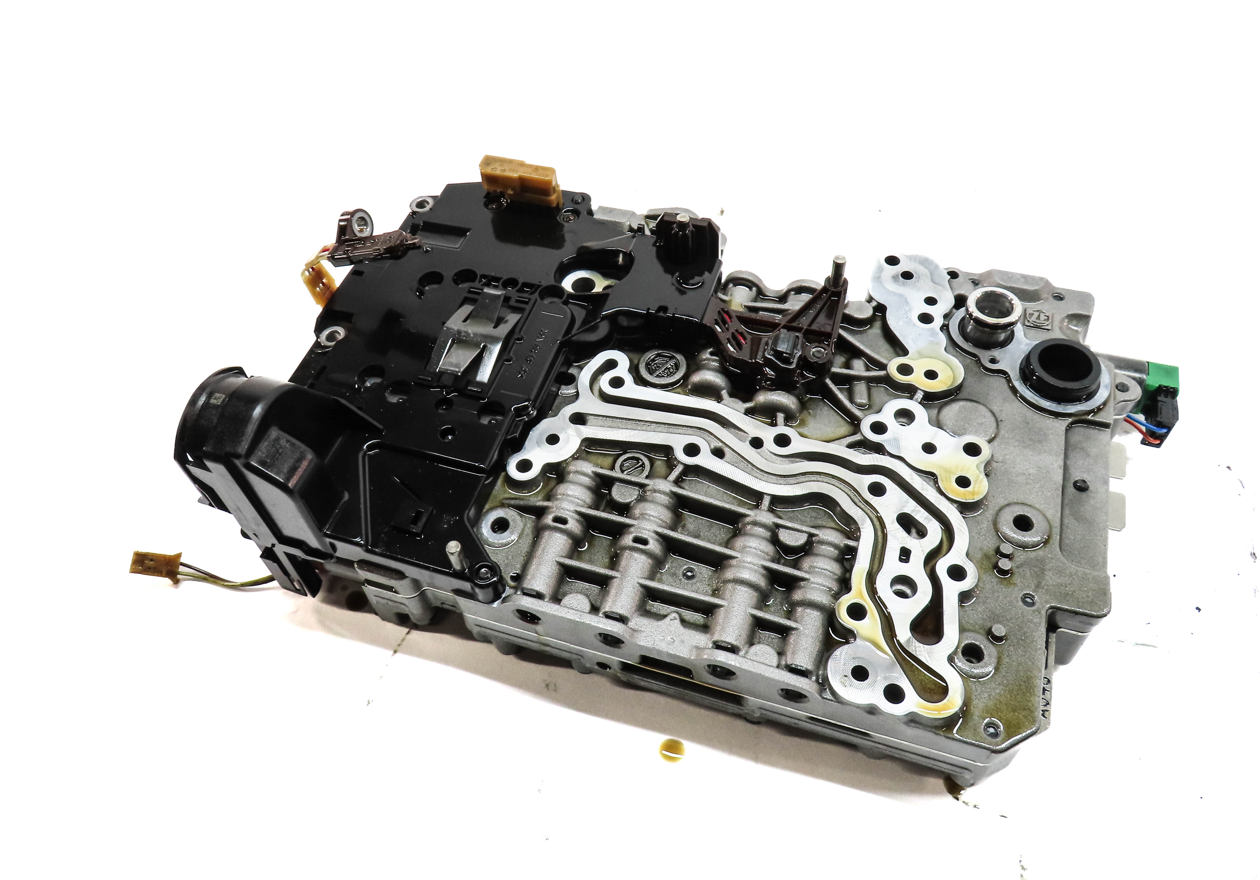 13-19 BMW 550i 550iGT 650i 750i (F01 F02 F10) RWD 8HP70 TRANSMISSION VALVE BODY — exact item pictured
